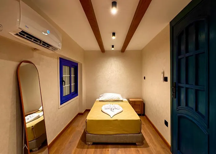 Naama Lofts 4*